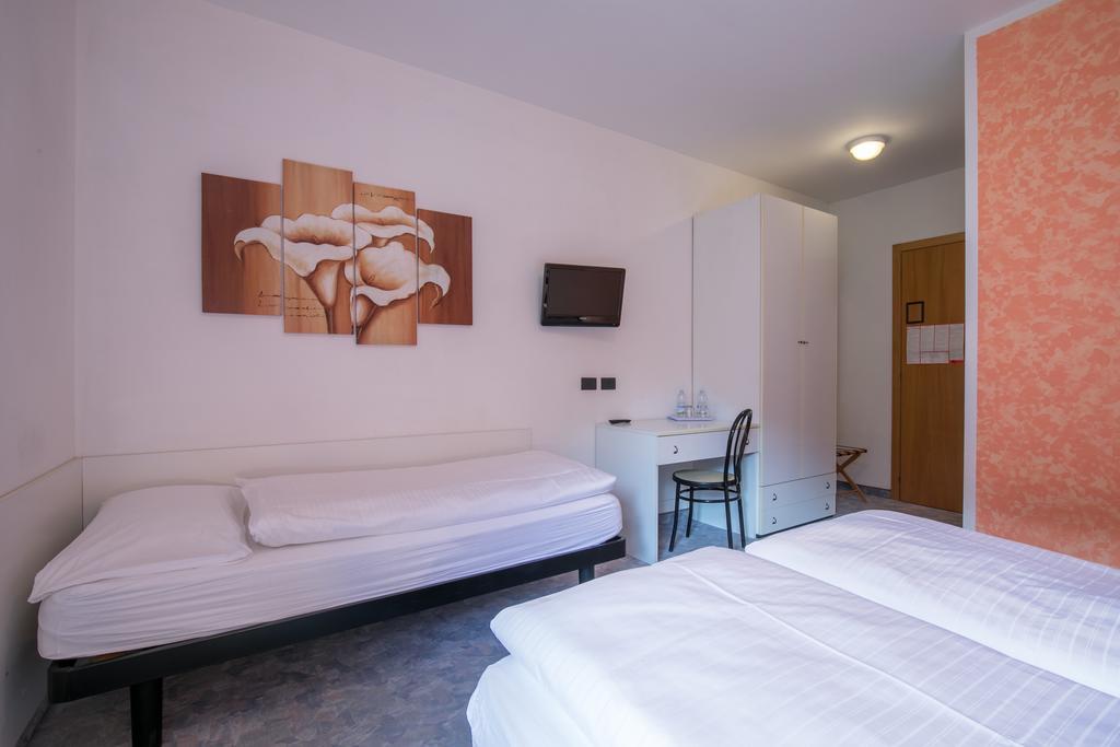 Hotel Antica Croce - Gardaslowemotion Tenno Exterior photo